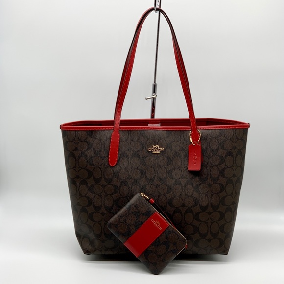 Coach Handbags - Coach City Tote And Wristlet Set